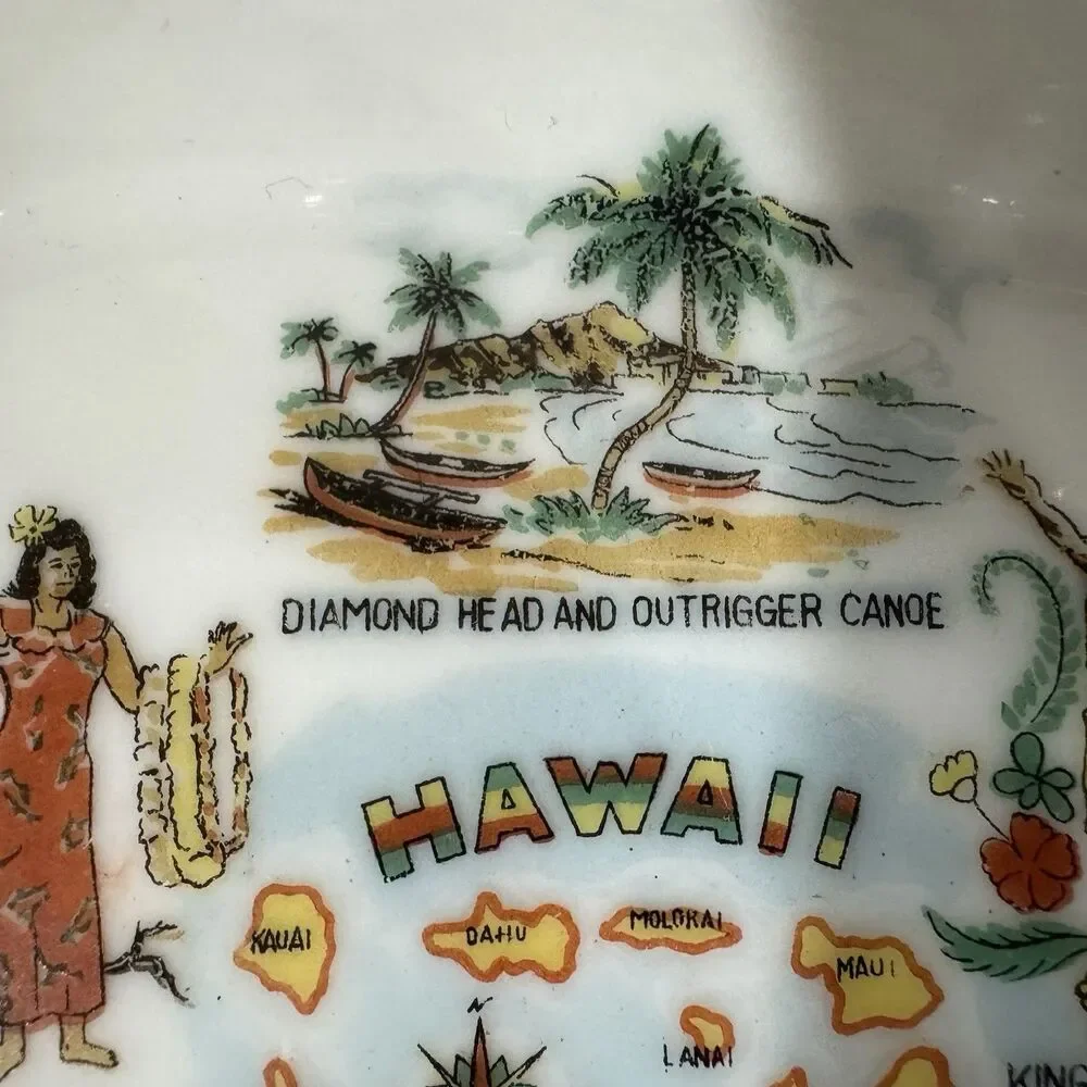 Vintage Hawaii 50th State Souvenir Ashtray Ceramic Square Dish Gold Trim Hula